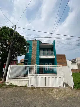 Dijual Rumah 2 Lantai Modern Minimalis di Sukun Malang