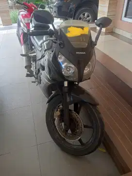 Motor sport Honda CBR 150 tipe lama