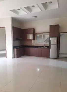 Disewakan rumah di Kebayoran Baru Jakarta Selatan