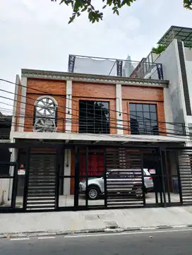 Disewakan Rumah Konsep Industrial Bangunan Kawasan Elite Setia Budi