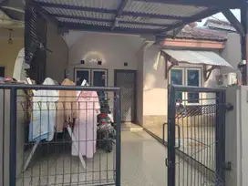 Dijual rumah cluster di Taman royal. Cipondoh. Tangerang