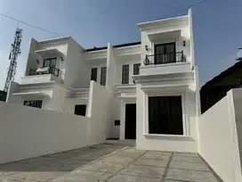 Rumah Modern Klasik di Bogor Dengan Tanah Yang Luas dan Nyaman