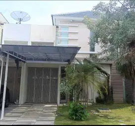 Rumah 2 Lantai The Mansion Pakuwon Indah Surabaya Barat