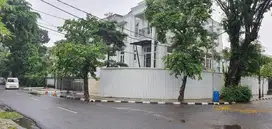 Dijual Rumah Brand New di Brawijaya Jakarta Selatan