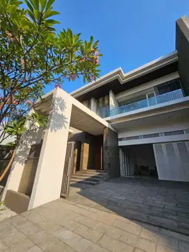 EMA303 Rumah Baru gres Modern Mewah Murahh SHM di Araya Tahap 1