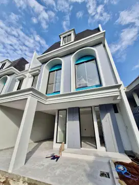 Rumah 3 Lantai Mewah di Cipayung, Harga Termurah
