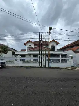 TURUN HARGA URGENT JUAL CEPAT Rumah Dalam Komplek Di Kayu Putih Jakart