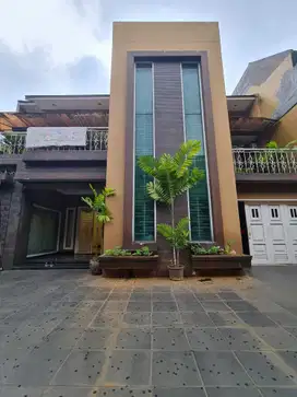 RUMAH LAYAK HUNI AREA KOMERSIL KEBAYORAN BARU JAKARTA SELATAN.