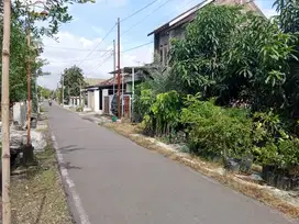 Tanah 140m² muka 10m jalan 5m, Timur kotab Solo, mojolaban sukoharjo