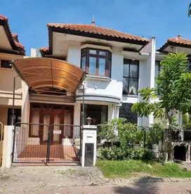 rumah siap huni graha famili dekat citraland,pakuwon indah wiyung
