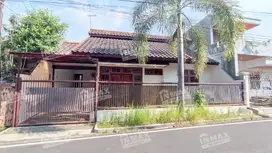 Rumah Kontrakan Luas Nyaman Daerah Tidar Malang dekat Charis