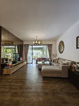 Rumah Cantik 3 Lantai Double Decker Lokasi Strategis