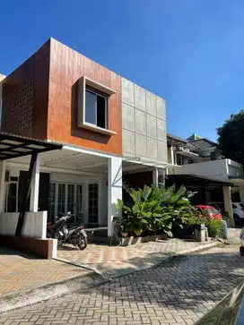 Dijual rumah Metland Transyogi cibubur.
