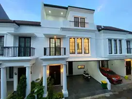 Rumah Super Mewah Dekat Bambu Apus Setu Cipayung TOL TMII Jaktim