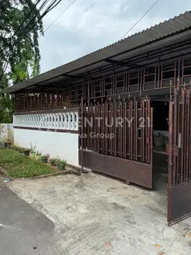 Dijual Rumah di Taman Kota Jakarta Barat