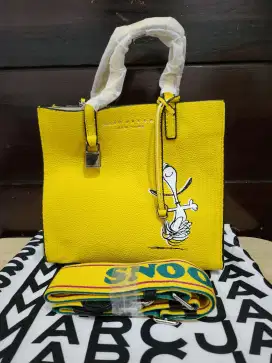 Marc Jacobs SNOOPY Mini Grind Leather Tote Bag