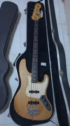 Dijual Fender Jazz Bass USA 1993 Long Horn