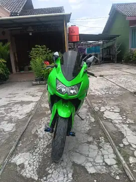Jual Ninja 250cc karburator 2010 Siap pakai