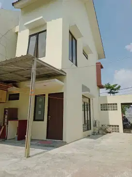 Sewa Rumah Cluster GreenAra 2 Lt
Harapan Indah Bekasi