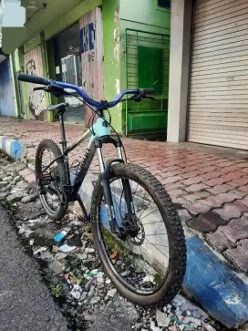 Polygon XTRADA 5 TAHUN 2022