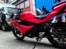Suzuki GSX R 150 MERAH
