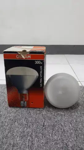Lampu OSRAM ULTRA VITALUX 300 W
