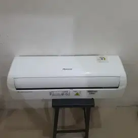 Second Ac Indoor Hisensi 1/2pk ( mulus)