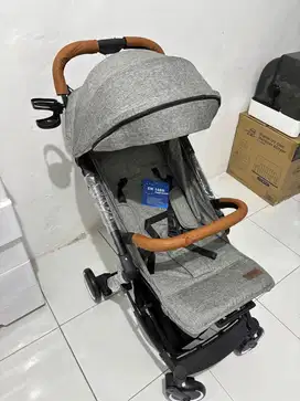 Babydoes Esmio Gold Stroler Baby