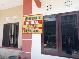 Dijual rumah solo baru 224M GENTAN KAWASAN BEBAS BANJIR