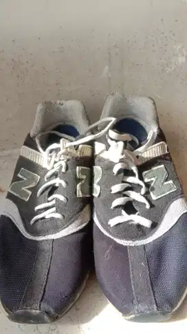 Adidas Abzorb model lama