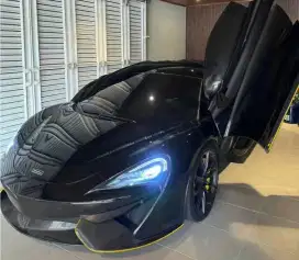 McLaren 570s V8 2016 aventador 720s