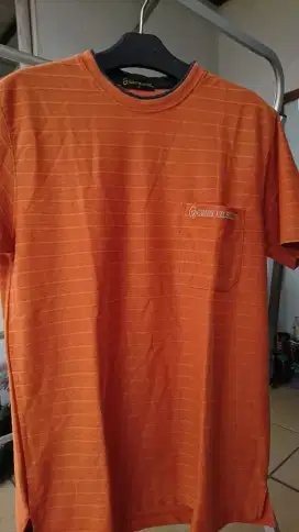 Kaos saku orange