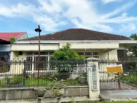 DIJUAL RUMAH HOEK DI KOMP. SEJOHOR INDAH 1, MEDAN JOHOR