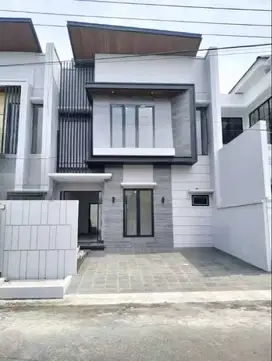 rumah di manyar kartika