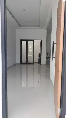 DIJUAL RUMAH DEPAN TAMAN REGENCY MELATI MAS SERPONG
