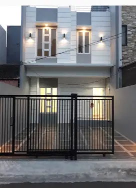 Rumah baru Kelapa Gading Janur Kuning 6x17m 2,5 lantai, premium