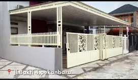 dijual rumah full furnished.