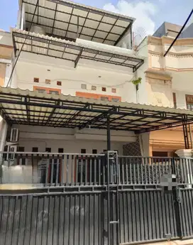 Rumah minimalis disewakan semi furnished lokasi favorit Sunter Jakarta