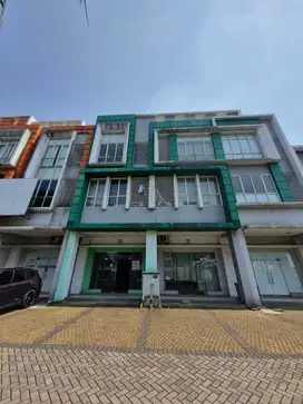 Ruko 2 gandeng strategis di Darwin Timur Gading Serpong Tangerang