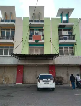 Dijual Ruko 3 lantai ( 5x20) Parkir Depan Muat Truk  Container di Ifol