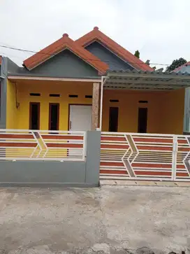 Rumah Siap Huni Modern Bonus Kanopi dan Pagar di Pondok Petir Depok