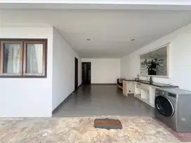 Rumah townhouse royalton residences siap pakai