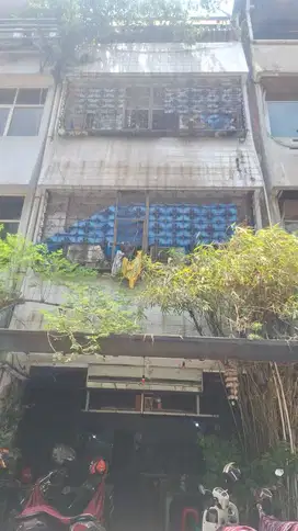 Ruko 4 Lantai Lokasi Depan Jalan Utama Gunung Sahari