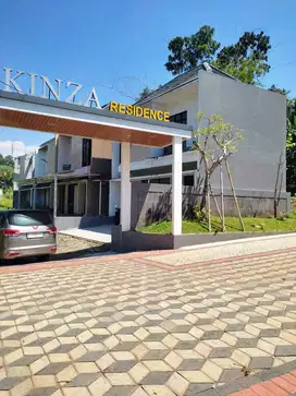 Rumah Banyumanik on gate