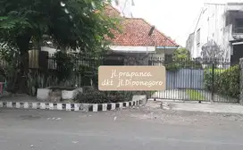 Rumah jl.Prapanca surabaya, dkt Raya diponegoro