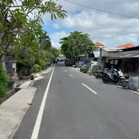 Di JUal Rumah di Jl. Pidada - Gatsu