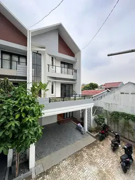 TOWNHOUSE BRAND NEW MODERN MINIMALIS DI JAGAKARSA