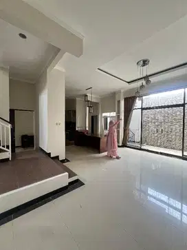 Rumah Rapi Siap  Huni di Citragtan Cibubur