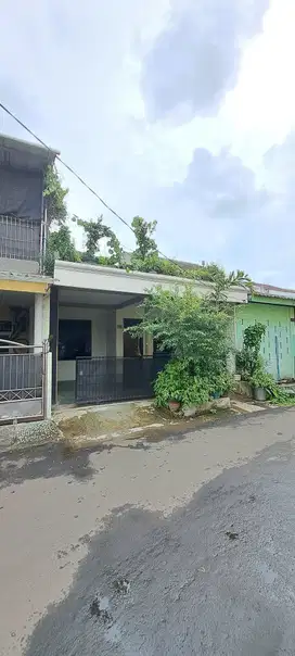 Jual Rumah Asri Nyaman Strategis di Indraprasta - Bogor