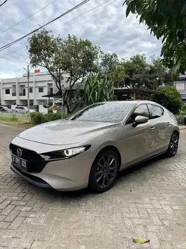 Mazda 3 2022 Platinum Quartz LOW KM